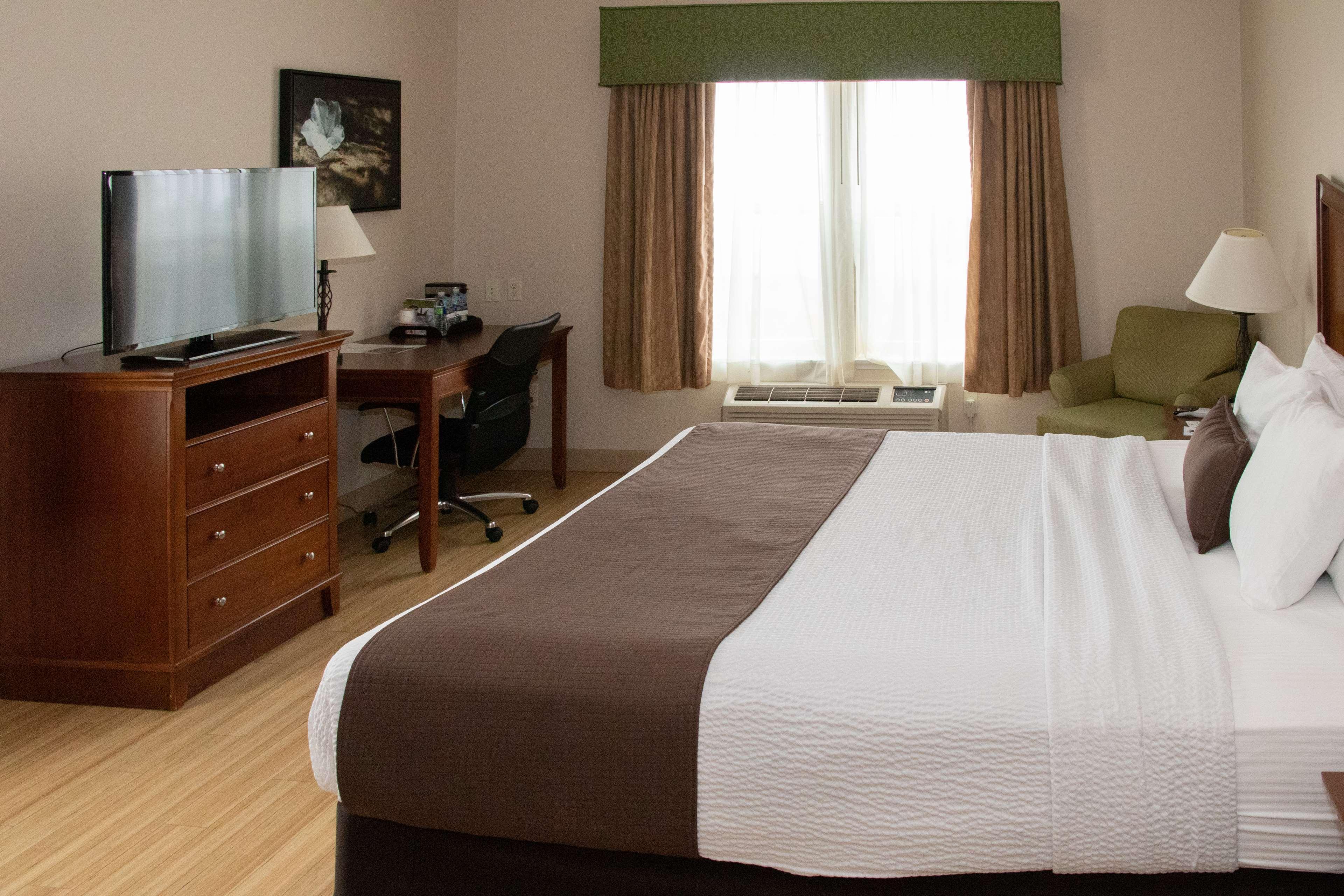 Best Western I-5 Inn & Suites Lodi Bagian luar foto